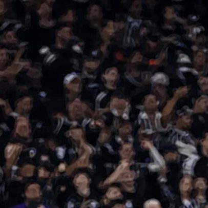 Torcida do Corinthians protesta após derrota para o Coritiba em casa