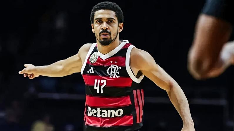 Alexey pelo Flamengo no NBB (Foto: Reprodução Instagram)