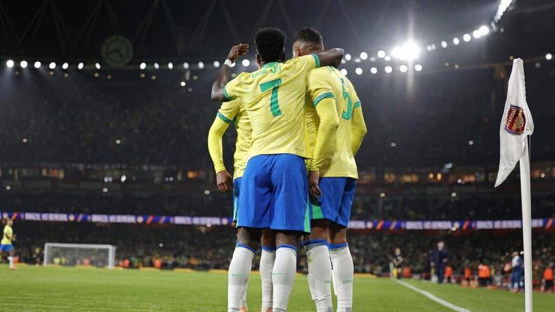 Técnico Carlo Ancelotti apresenta convocação da seleção brasileira para amistosos.