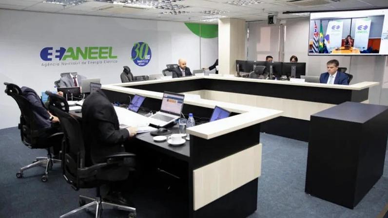 A diretoria colegiada da Aneel retirou da pauta o processo que analisa a caducidade da concessão da Enel
