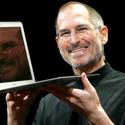 Apple comemora 50 anos desde a revolução tecnológica na era da IA