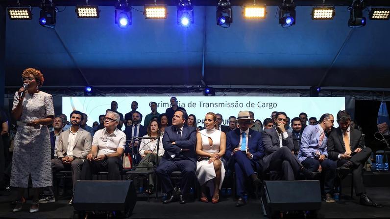 Evento na prefeitura de Contagem reuniu representantes de diferentes partidos