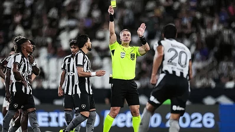 Daronco relata ofensas de Botafogo em súmula