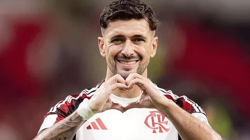 Arrascaeta fica entre os 30 jogadores mais decisivos do mundo, aponta ranking