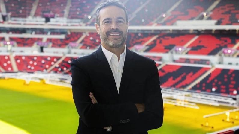 Cruzeiro negocia salários com Artur Jorge e mantém otimismo por acordo