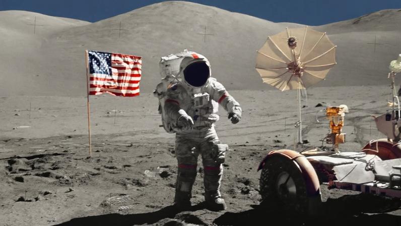 O comandante Gene Cernan, a última pessoa a caminhar na Lua, durante a última missão de pouso lunar da Nasa, o programa Apollo, em dezembro de 1972