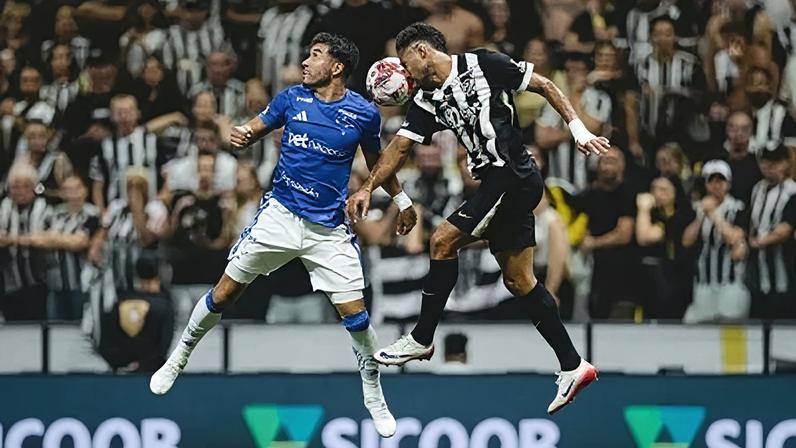Lance de Atlético-MG x Cruzeiro pelo Campeonato Mineiro