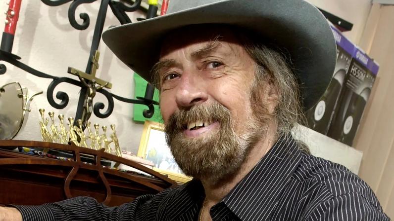 Augie Meyers, criador do som de órgão que definiu o Tex-Mex, morre aos 85