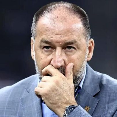 António Oliveira comenta passagem pelo Corinthians, marcado por momento difícil