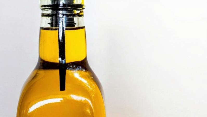 Conforme a Anvisa, ficam proibidos a comercialização, distribuição, importação, propaganda e consumo do produto