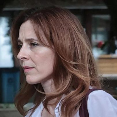 Velório de Dennis Carvalho reúne ex-mulher, colegas e filhos de diretor Globo