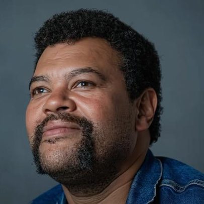 Babu diz estar triste e arrependido, acredita no amor e quer ser menos violento