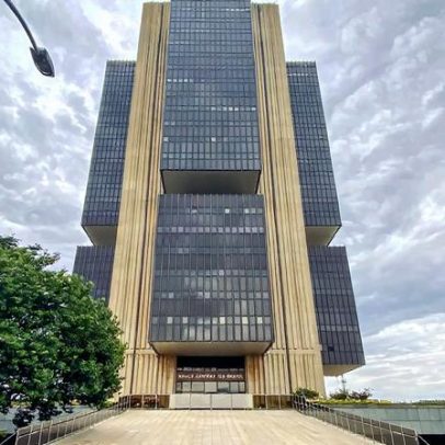 Dois servidores do BC afastados por envolvimento com Vorcaro