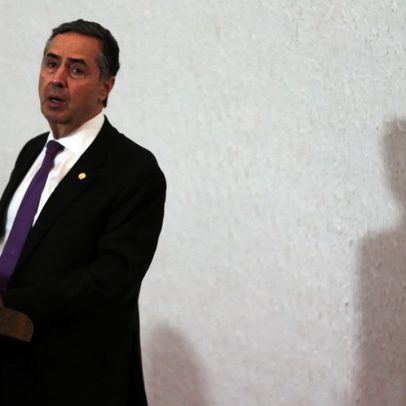 Barroso afirma STF vive momento difícil em crise envolvendo banqueiro do Master