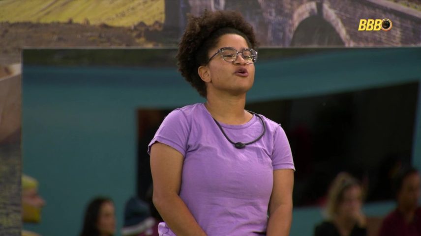 BBB 26: Milena acusa Jonas de debochar de suas crises no programa