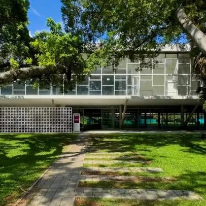 1ª Bienal de Arquitetura Brasileira ocorre em pavilão de Niemeyer no Ibirapuera