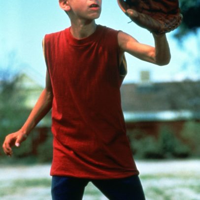Marty York, estrela de Sandlot, em briga sem camisa em boate de Hollywood
