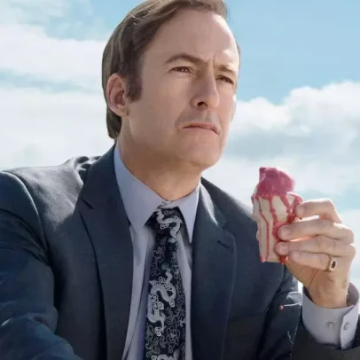 Bob Odenkirk comenta possibilidade de atuar na série Pluribus
