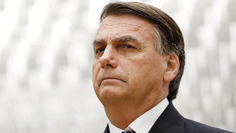Bolsonaro trata uma broncopneumonia bacteriana bilateral
