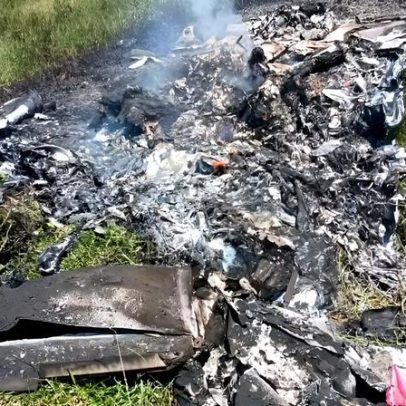 Avião de pequeno porte cai em Rio Claro (RJ) e deixa dois mortos