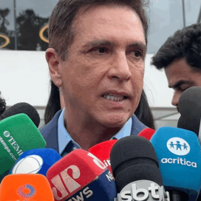 Bolsonaro deve receber alta hospitalar na sexta, diz médico