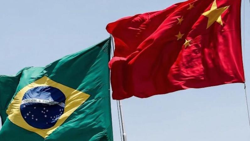 Parceria inclui envio de correspondente à China e compartilhamento de conteúdos entre as emissoras