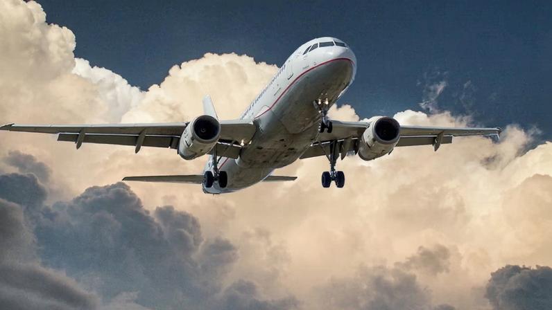 Sydney enfrentava fortes ventos quando aeronave se aproximava