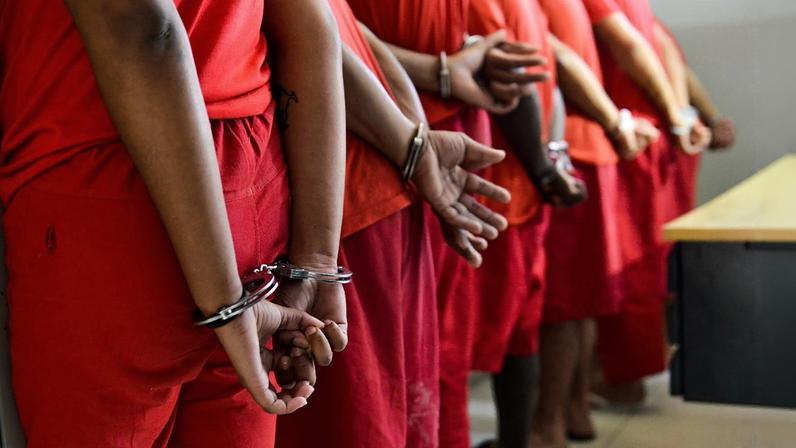 Policiais penais e auxiliar de enfermagem tiveram bens bloqueadas por corrupção dentro da Penitenciária Nelson Hungria