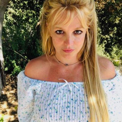 Gravações do 911 mostram Spears desviando entre faixas antes da prisão por DUI