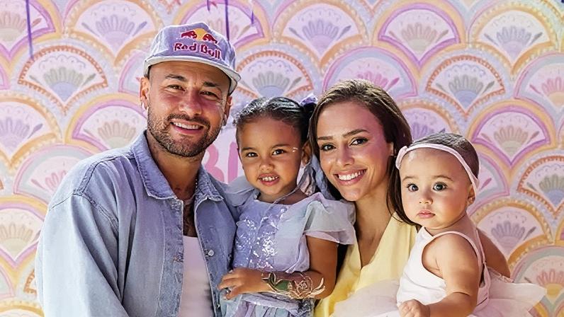 Mavie e Mel são filhas de Bruna Biancardi com Neymar