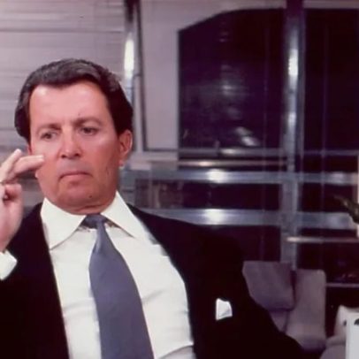 Renato, vilão de Sucata, surge barbado aos 90 no 1º Golden Globes Brasil