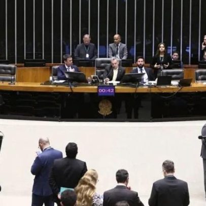 Câmara aprova projeto para destravar licença-paternidade
