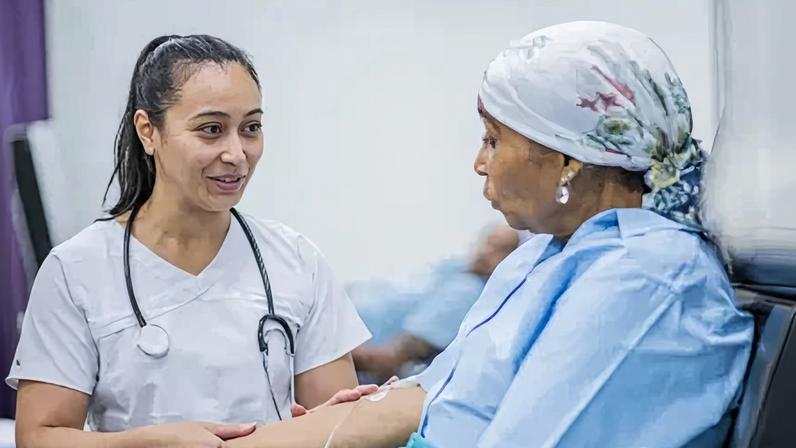 Segundo estudo, dois ciclos de uma imunoterapia combinada, antes da cirurgia, aumenta a chance de cura em pacientes com melanoma