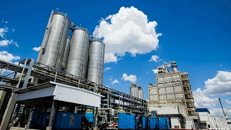 No ano, Braskem teve prejuízo líquido de R$ 9,8 bilhões, 13% menor do que em 2024