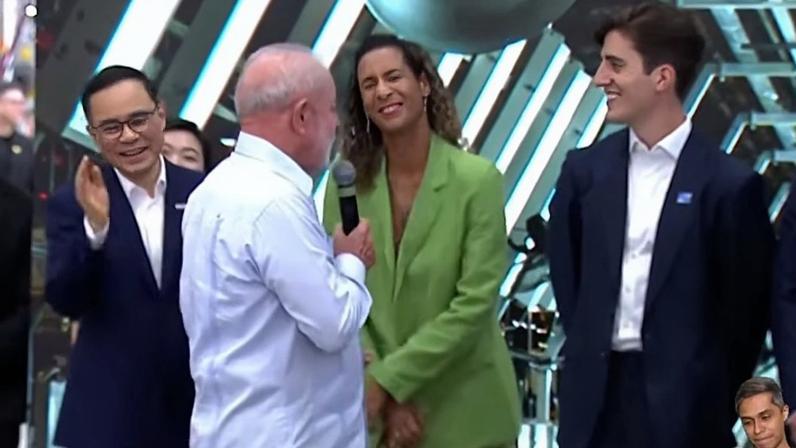 Lula fala sobre gastos com cachorros durante evento em Anápolis (GO)