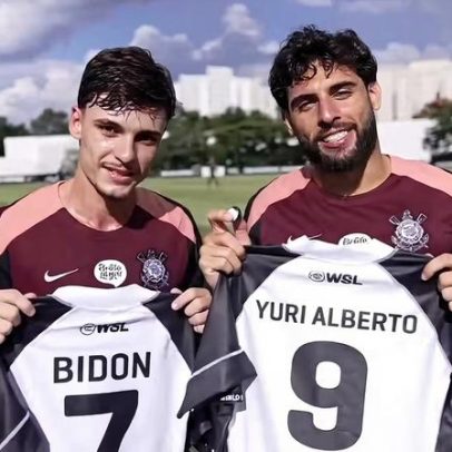 WSL presenteia jogadores do Corinthians com lycras personalizadas
