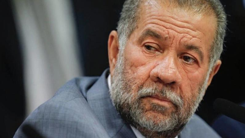 Carlos Lupi durante depoimento à CPMI do INSS, em setembro de 2025