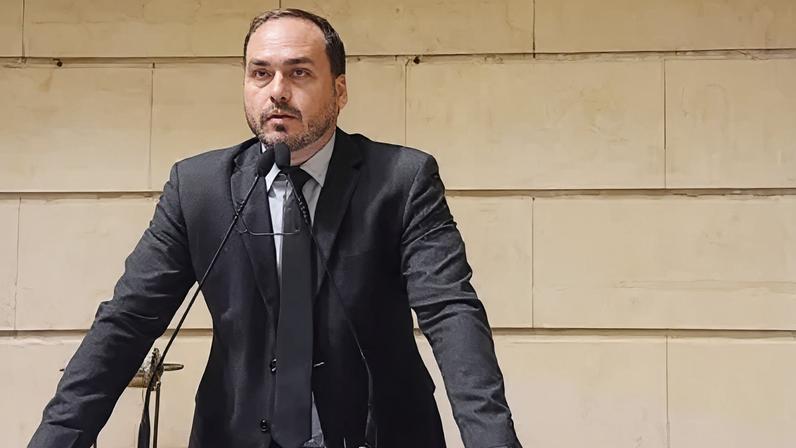 O ex-vereador Carlos Bolsonaro (PL)