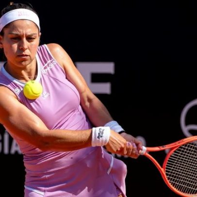 Carol Meligeni vence estreia difícil no México; Jennifer avança no Chile
