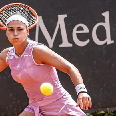 Carol Meligeni é eliminada por ex-top 100 Riera nas quartas
