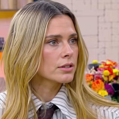 Carolina Dieckmmann perde a paciência após comentários sobre suposta magreza