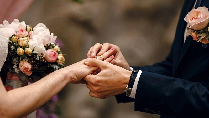 Cristãos podem casar com pessoas de outra fé? Entenda regras e situações