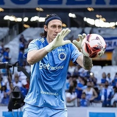 Lesão no joelho pode tirar Cássio da temporada 2026 pelo Cruzeiro