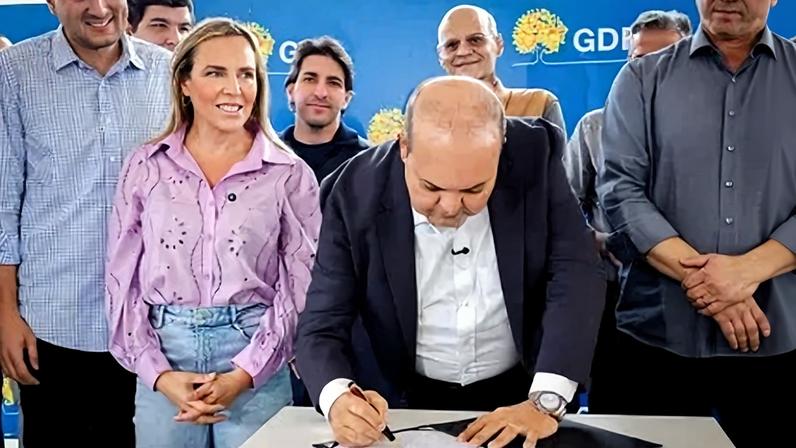 Ibaneis (dir.) deixa o governo sem solucionar crise do BRB com o Master; Celina Leão (esq.) assume em seu lugar