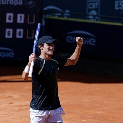 Chabalgoity e Storck duelam na semi em Porto Alegre