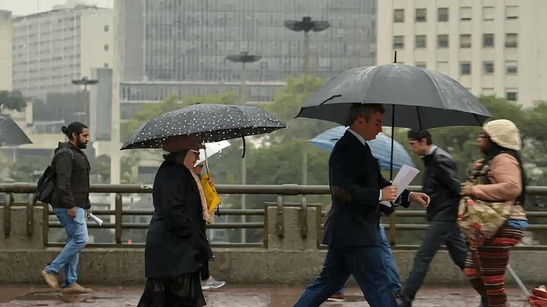 Calor e chuva | Agência Brasil