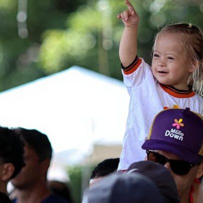 Instituto Mano Down leva famílias à Sapucaí pela inclusão de neurodivergentes