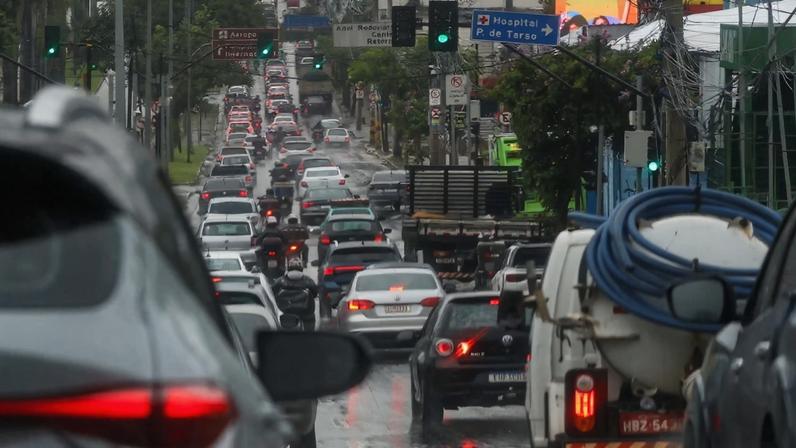 Roubo ou perda total de carro financiado não garante quitação automática da dívida