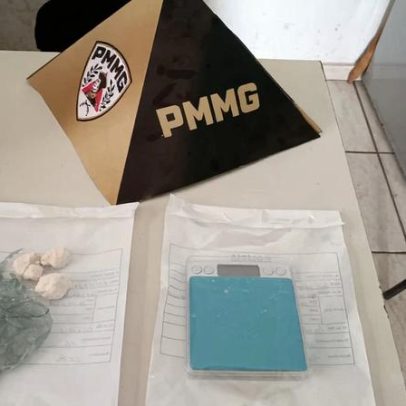 Filha de detento é presa com cocaína ao receber droga do pai para venda em MG