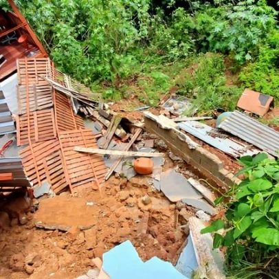 Casas interditadas por risco de desabamento em Divinópolis